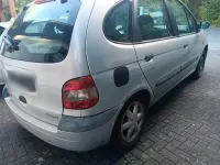 Gebraucht Renault Scénic 109 PS (80 kW) 2001 Silber Van / Kleinbus