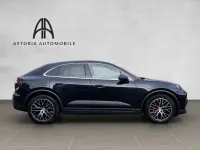 Używany Porsche Macan 380 kW (517 KM) 2025 Czarny SUV