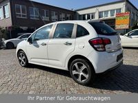 Gebraucht Citroën C3 SELECTION 99 PS (72 kW) 2016 Weiß Limousine