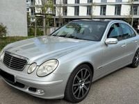 Usata Mercedes E240 2002 Grigio Utilitaria