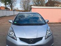 Gebraucht Honda Jazz Trend 90 PS (66 kW) 2011 Silber Kleinwagen