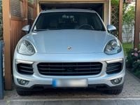 Second-hand Porsche Cayenne 262 CP (192 kW) 2015 Argintiu SUV