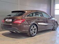 gebraucht Mercedes CLA200 d°Shooting Brake°Business°AHK°LED°RFK°Sh