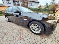 Gebraucht BMW 520 184 PS (135 kW) 2013 Schwarz Kombi