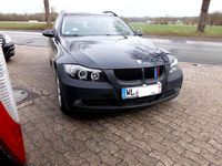 Gebraucht BMW 318 129 PS (94 kW) 2007 Black sapphire metallic Kombi