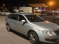 Usata VW Passat 140 CV (102 kW) 2011 Grigio Station wagon
