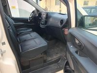 Second-hand Mercedes Vito 136 CP (100 kW) 2016 Galben Van
