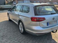 Gebraucht VW Passat 150 PS (110 kW) 2015 Silber Kombi