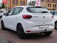 Gebraucht Dacia Sandero Comfort 67 PS (49 kW) 2021 Weiß Kleinwagen