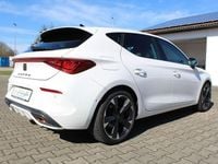 Używany Cupra Leon 204 KM (150 kW) 2023 Biały Sedan/Limuzyna