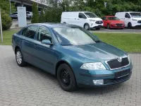 Gebraucht Skoda Octavia Ambiente 102 PS (75 kW) 2005 Islandgruen metallic Limousine