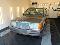 Gebraucht Mercedes E230 132 PS (97 kW) 1990 Beige Kombi