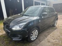 Używany Suzuki Swift 83 KM (61 kW) 2021 Czarny Hatchback