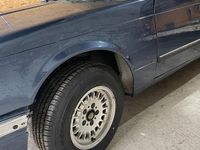 Second-hand BMW 732 Executive 1984 Albastru Berlinǎ