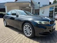 Gebraucht BMW 320 Performance 190 PS (139 kW) 2023 Saphirschwarz Limousine