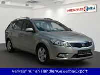 Usado Kia Ceed 125 CV (91 kW) 2011 Plateado Utilitario