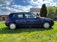 Second-hand VW Golf IV 101 CP (74 kW) 2000 Albastru Berlinǎ