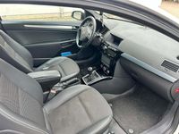Gebraucht Opel Astra GTC 116 PS (85 kW) 2009 Weiß Coupé