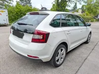 Gebraucht Skoda Rapid 90 PS (66 kW) 2015 Weiß Kleinwagen