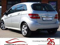Gebraucht Mercedes B200 136 PS (100 kW) 2008 Polarsilber  metalliclack Van / Kleinbus