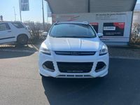 Gebraucht Ford Kuga Individual 150 PS (110 kW) 2016 Weiß SUV