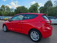 Gebraucht Ford Fiesta Cool & Connect 101 PS (74 kW) 2019 Rot Kleinwagen
