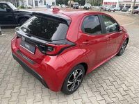 Gebraucht Toyota Yaris Hybrid Comfort 116 PS (85 kW) 2024 Karminarot metallic