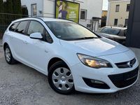 Gebraucht Opel Astra Edition 136 PS (100 kW) 2014 Weiß Kombi