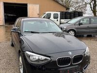 Gebraucht BMW 116 Sport Line 116 PS (85 kW) 2014 Schwarz Kleinwagen