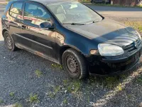 Używany VW Golf V 70 KM (51 kW) 2004 Czarny Hatchback