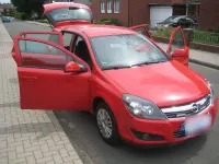 Gebraucht Opel Astra 116 PS (85 kW) 2012 Rot Kombi