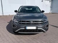 Gebraucht VW T-Roc Style 150 PS (110 kW) 2024 Grau SUV