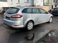Gebraucht Ford Mondeo 140 PS (102 kW) 2013 Silber Kombi
