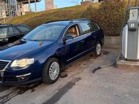 Gebraucht VW Passat 140 PS (102 kW) 2007 Blau Kombi