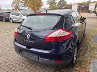 Gebraucht Renault Mégane Dynamique 110 PS (80 kW) 2009 Blau Limousine