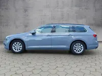 Gebraucht VW Passat Business 150 PS (110 kW) 2023 Mondsteingrau Kombi