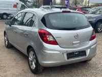 Gebraucht Opel Corsa 87 PS (63 kW) 2014 Silber Kleinwagen