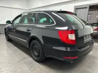 Gebraucht Skoda Superb Elegance 170 PS (125 kW) 2013 Schwarz Kombi