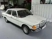 Gebraucht Mercedes 200 109 PS (80 kW) 1981 Weiß Limousine