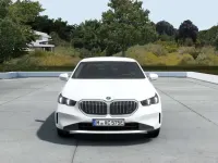 Gebraucht BMW 530e Sport Line 299 PS (219 kW) 2024 Alpinweiß uni Limousine