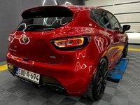 Gebraucht Renault Clio IV Trophy 220 PS (161 kW) 2017 Rot Limousine