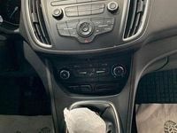 Gebraucht Ford C-MAX 125 PS (91 kW) 2018 Gold Van / Kleinbus