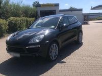 Second-hand Porsche Cayenne 245 CP (180 kW) 2012 Negru SUV