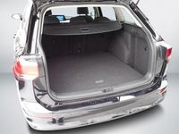 Gebraucht VW Golf VIII Comfortline 116 PS (85 kW) 2022 Deep black perleffekt (metallic) Kombi