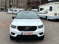 gebraucht Volvo XC40 *R Design*AWD*LEDER*KAMERA*LED*NAVI*STZHZG*