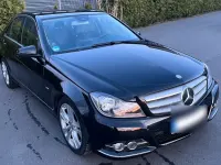 Gebraucht Mercedes C180 156 PS (114 kW) 2011 Schwarz Limousine