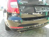 Gebraucht Skoda Superb Exclusive 140 PS (102 kW) 2014 Schwarz metallic Kombi