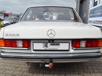 Gebraucht Mercedes 230 501 PS (368 kW) 1983 Weiß Limousine