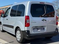 Gebraucht Citroën Berlingo 90 PS (66 kW) 2010 Silber Van / Kleinbus