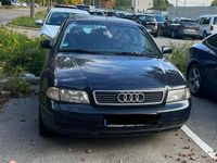 Second-hand Audi A4 150 CP (110 kW) 1998 Albastru Break